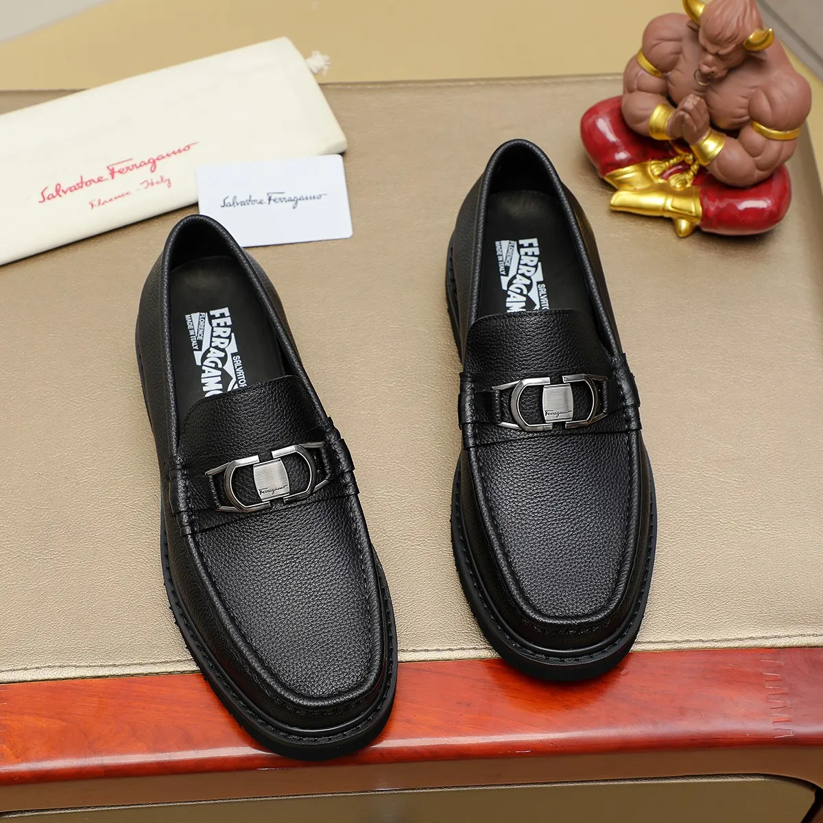 Men's shoes 💰500 Ferragamo [Ferragamo] top imported suit men's shoes 💯Original copy of the official website, product materials: selected imported embossed calfskin + luxury hardware buckle accessories ~ imported water-dyed cow 🐂 leather lining. Strong three-dimensional visual effect, original combination outsole, multiple colors available😘 Size: 38-44 (.45.46.4. Customized)